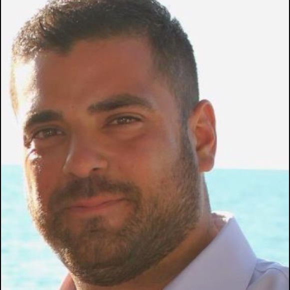 Meet your Posher, Dominic - Picture 1 of 1